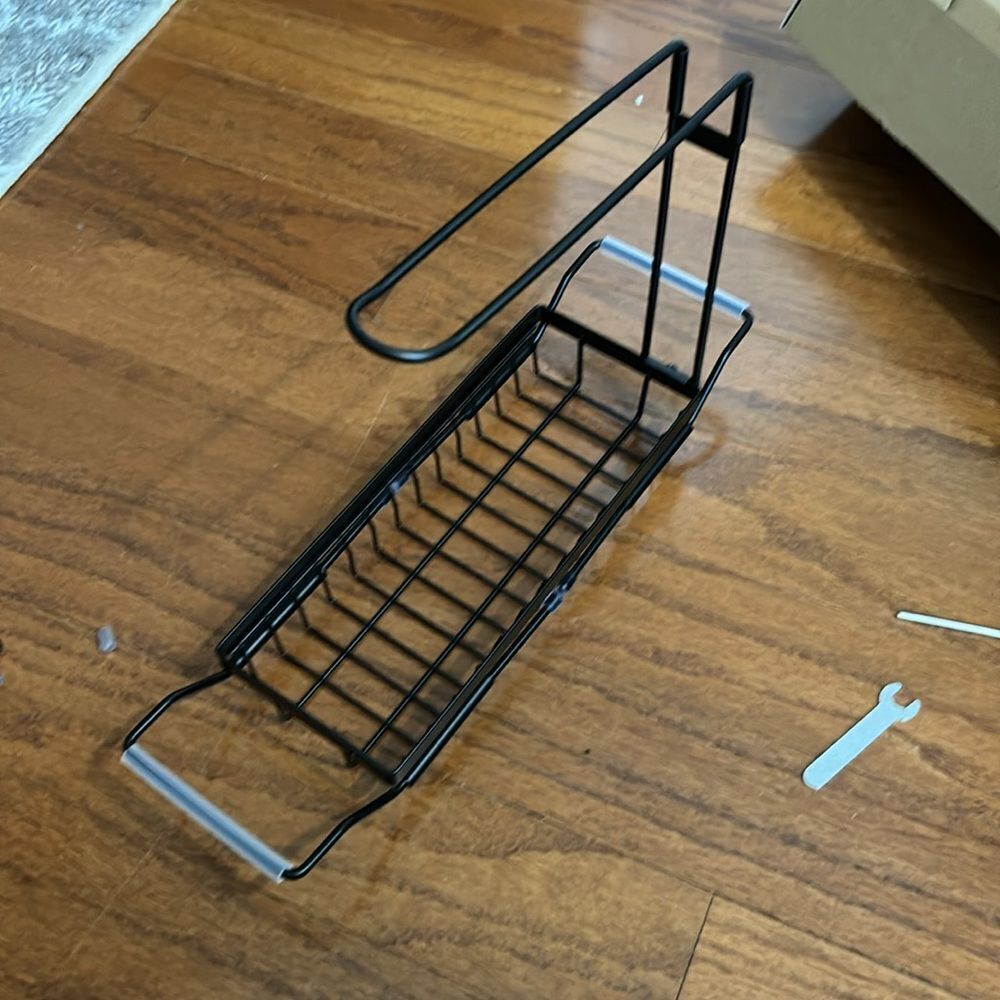 Hanging sink caddy and sponge holder for kitchen sink